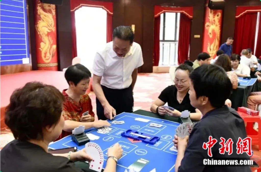 风靡全国的掼蛋，社交新宠，你玩过几局？