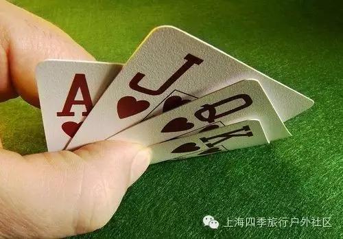 德州扑克简介：玩法、历史、特点及受欢迎原因全解析