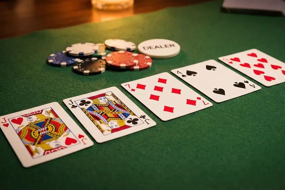 德州扑克一对牌型详解 顶对/超对/底对区别