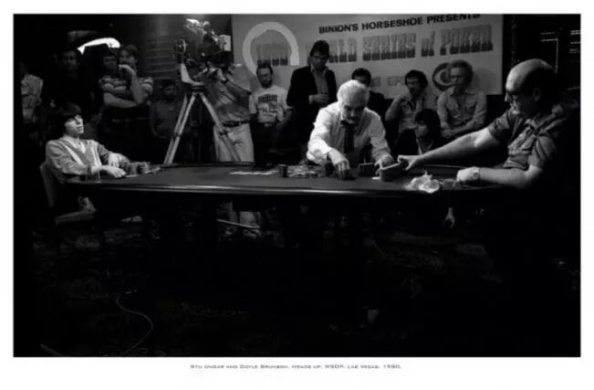 德州扑克没火?看他用10high抓诈唬,WSOP三冠王有多神 德州扑克没火?看他用10high抓诈唬,WSOP三冠王有多神