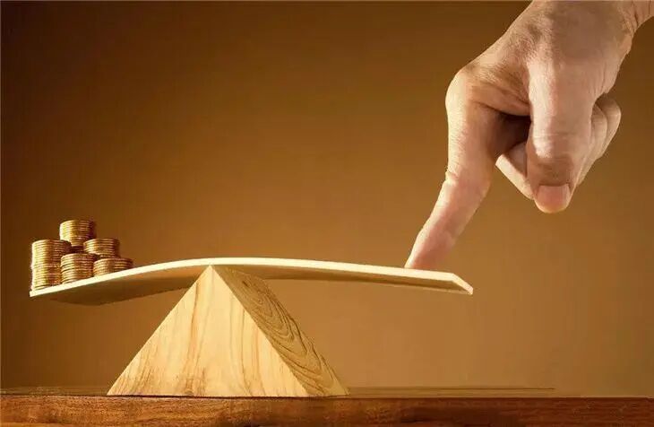 金融圈都爱玩？德州扑克没火才怪 揭秘投资大佬们的共同爱好