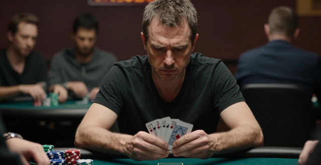 打牌失控叫天贝？德州扑克玩家最怕的其实是这种状态