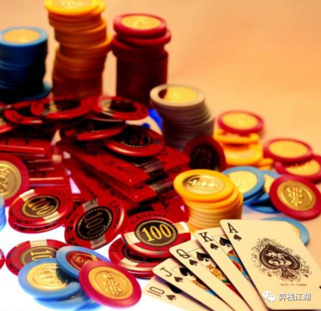 德州扑克成败比怎么算？简单看懂补牌和四二法则