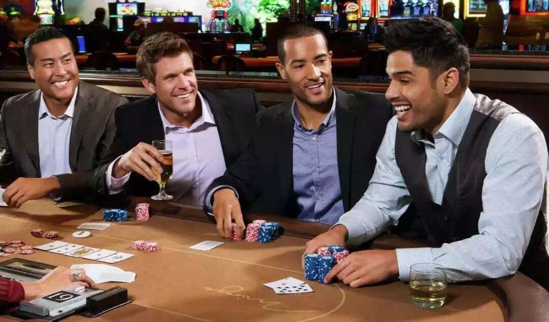 德州扑克成败比计算：底池大小决定是否跟注