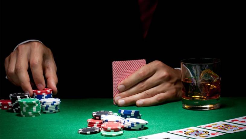 德州扑克成败比计算技巧，学会听牌概率和注码控制