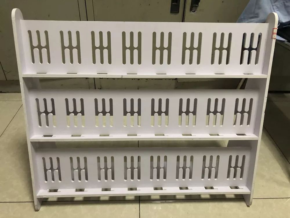 警方捣毁网络德州扑克赌博团伙，抓获10人涉案超30万