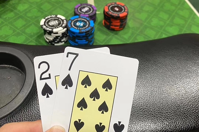 德州扑克俱乐部涉赌被查 涉案流水上亿 60余人被抓