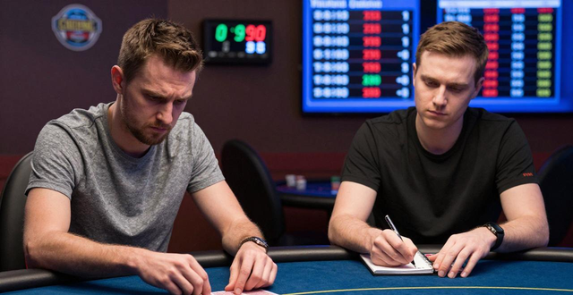 疯狂德州扑克是比技巧运气和心理 刺激上头让人失控 疯狂德州扑克是比技巧运气和心理 刺激上头让人失控