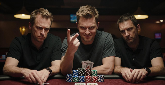 传奇牌局揭秘：Tom Dwan绝命诈唬，60万底池逼退Antonius