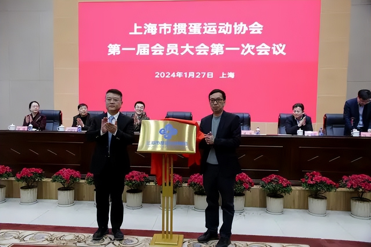 掼蛋突然爆火，玩法规则巧上手，四大法宝助你赢