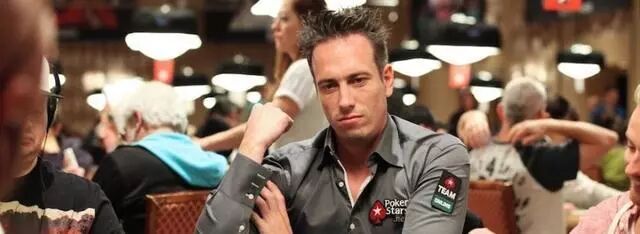 河牌圈诈唬技巧：如何选对时机和对手，把成牌转诈唬