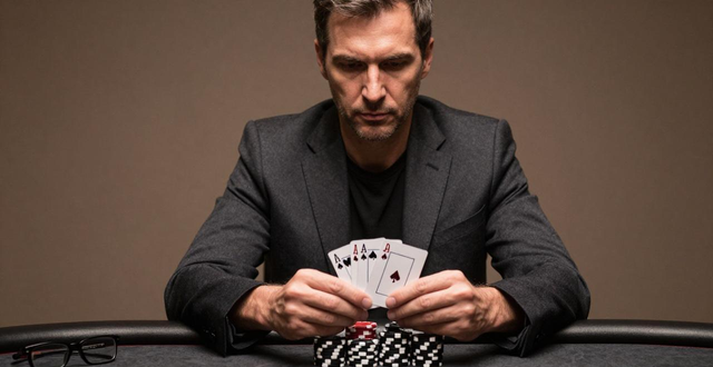 思思德州扑克怎么玩容易赢 掌握三个核心技巧