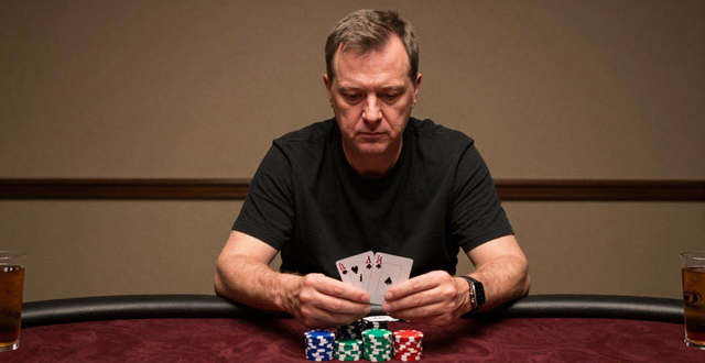 zuai德州扑克快速入门技巧 怎么提高胜率控制情绪