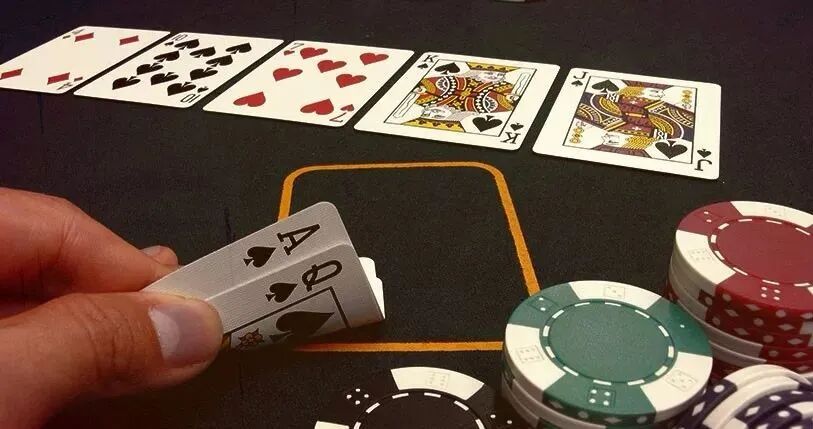 德州扑克同花听牌5个技巧 胜率分析让你掌控局面