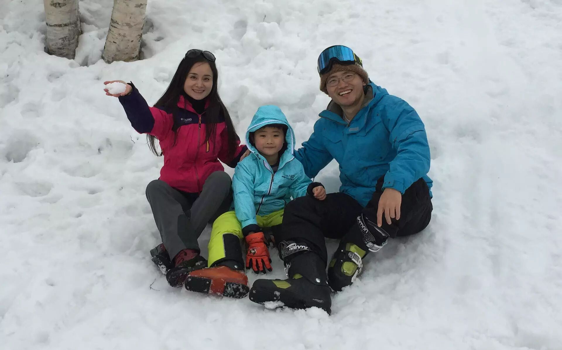 金融男辞职去澳门打德州扑克 竞技扑克套装助他开启职业路