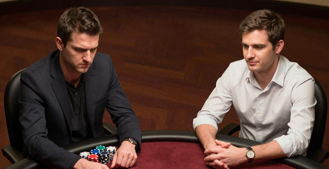 德州扑克心理博弈秘籍：3招看穿对手诈唬，别再只会算概率