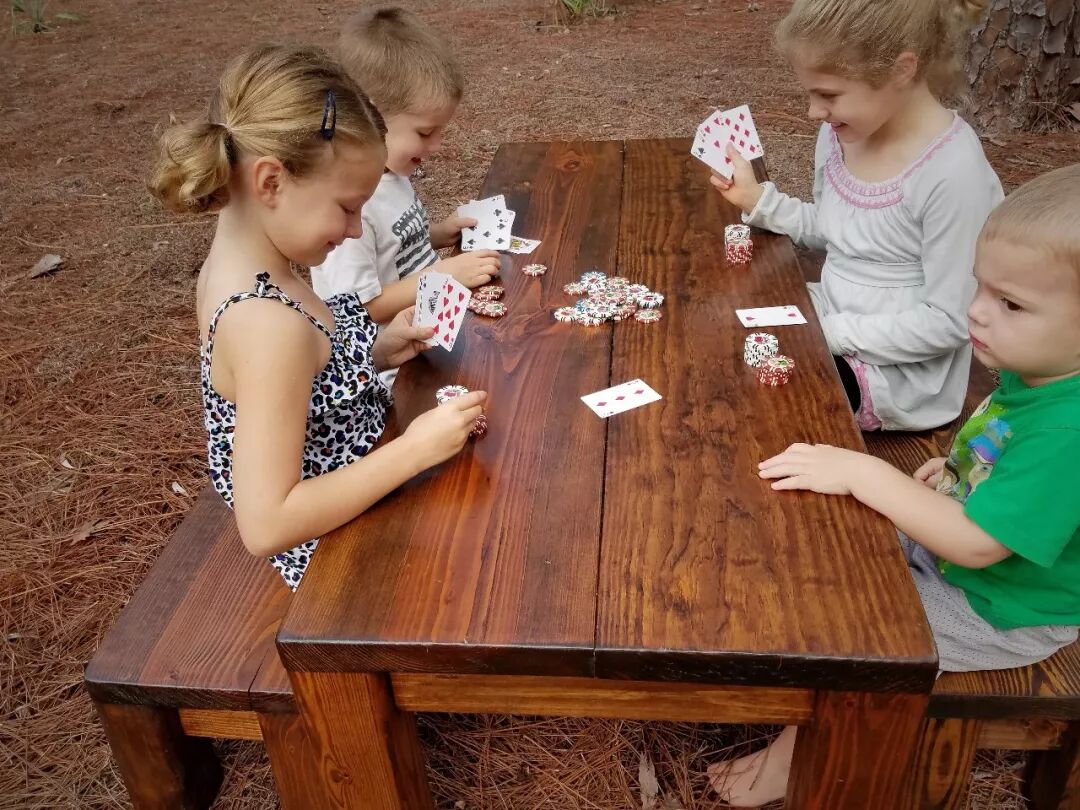 暑假带娃神器!18个扑克牌游戏玩法,比培训班划算多了 暑假带娃神器!18个扑克牌游戏玩法,比培训班划算多了