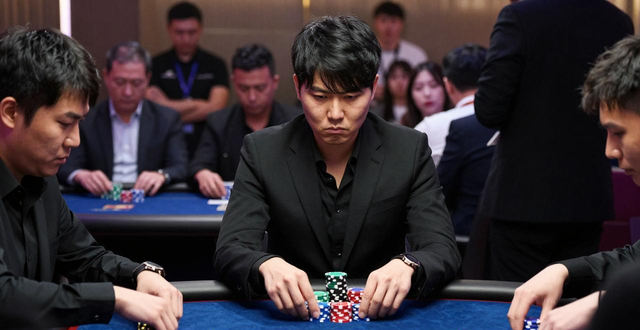 德州扑克高手揭秘:看穿对手心理,牌局风云变幻 德州扑克高手揭秘:看穿对手心理,牌局风云变幻